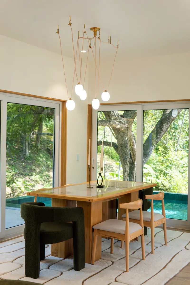 macaw-ridge-villas-roatan-living-room-2