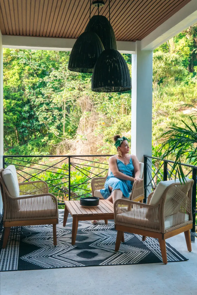 macaw-ridge-villas-roatan-veranda-ext